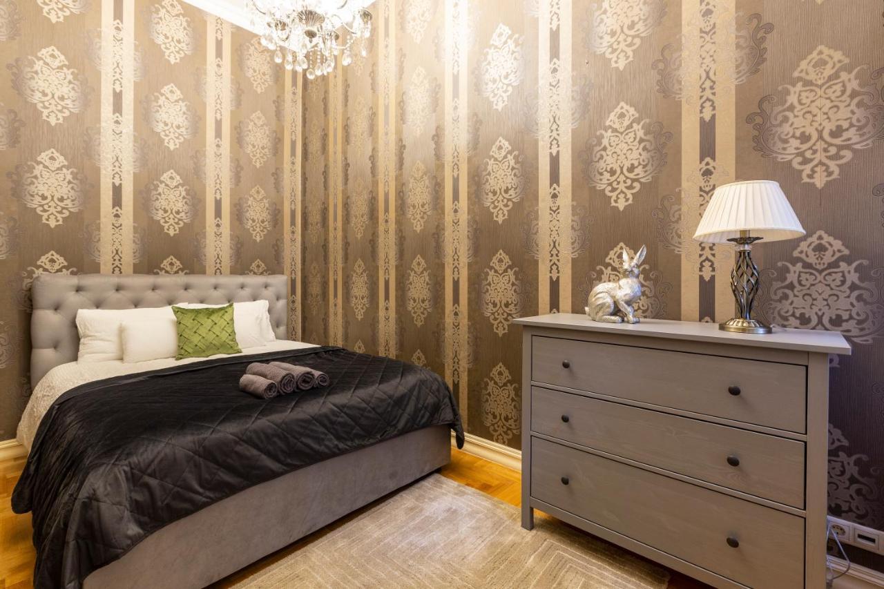 Luxury Central Home Next To The New York Cafe Budapest Bagian luar foto