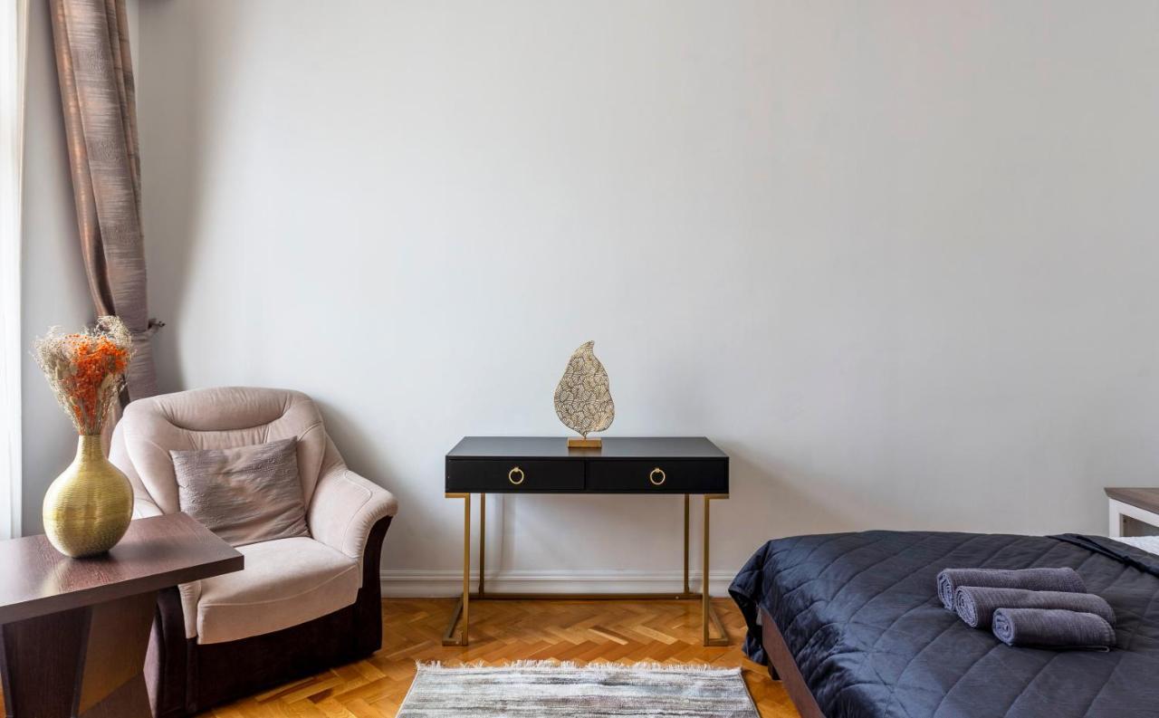 Luxury Central Home Next To The New York Cafe Budapest Bagian luar foto